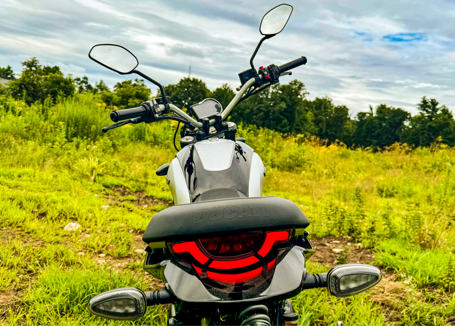 2024 Ducati Scrambler Icon in Foxboro, Massachusetts - Photo 29