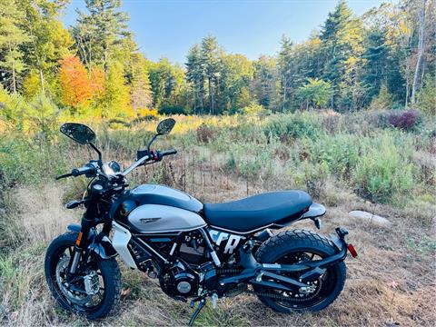 2024 Ducati Scrambler Icon in Foxboro, Massachusetts - Photo 63