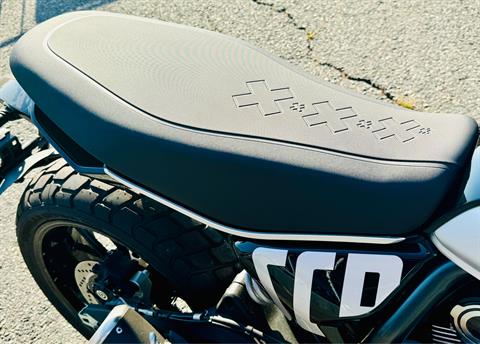 2024 Ducati Scrambler Icon in Foxboro, Massachusetts - Photo 43