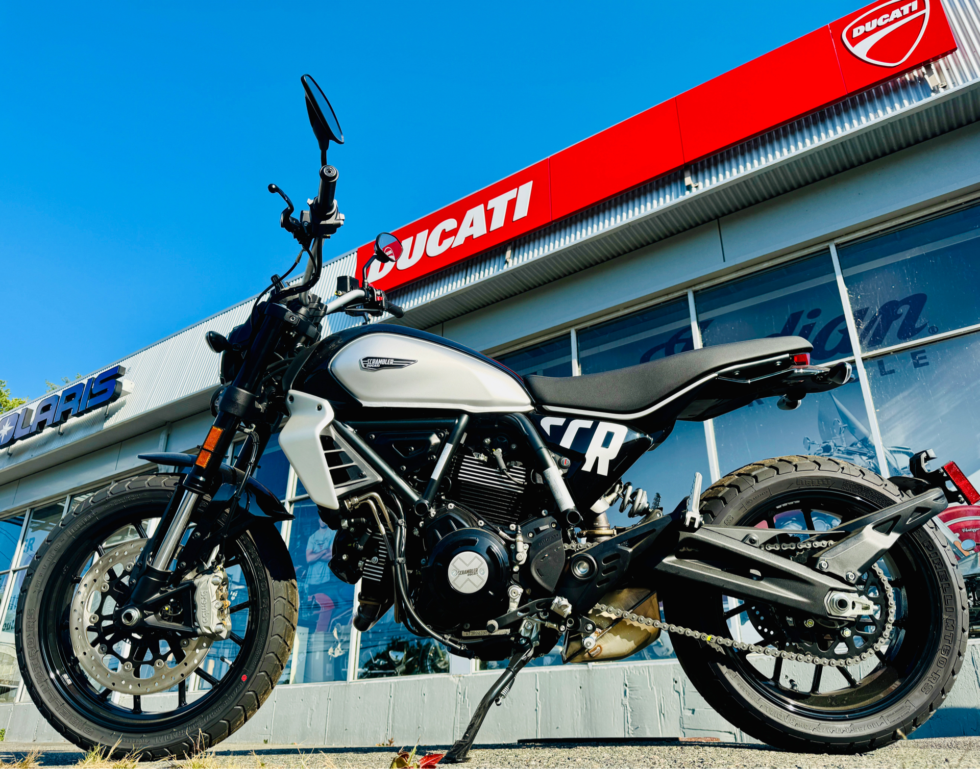 2024 Ducati Scrambler Icon in Foxboro, Massachusetts - Photo 9