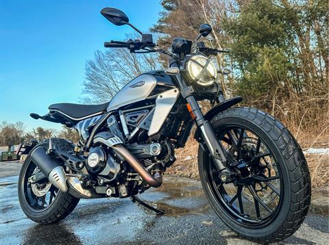 2024 Ducati Scrambler Icon in Foxboro, Massachusetts - Photo 3