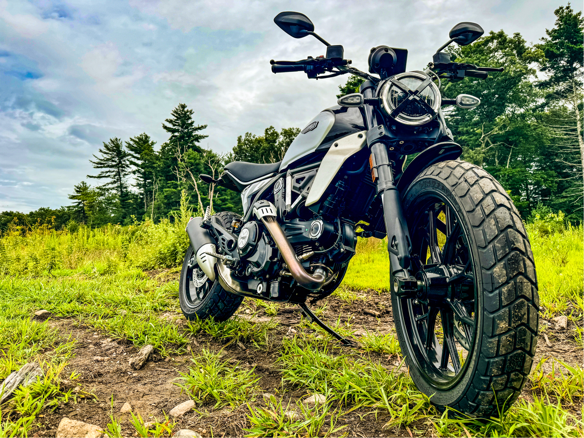 2024 Ducati Scrambler Icon in Foxboro, Massachusetts - Photo 13