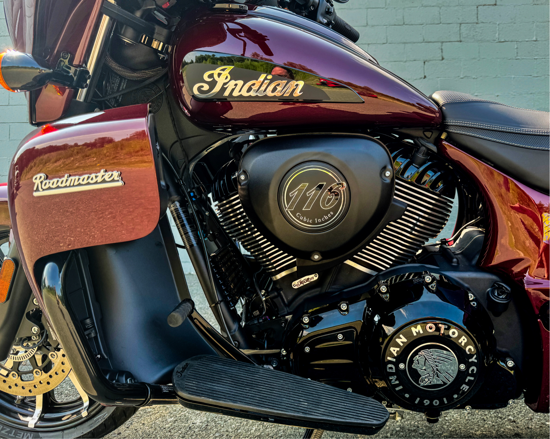2024 Indian Motorcycle Roadmaster® Dark Horse® with PowerBand Audio Package in Foxboro, Massachusetts - Photo 13