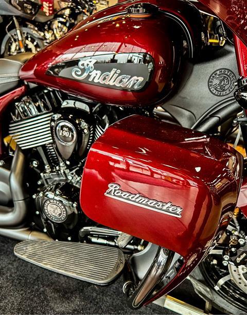 2024 Indian Motorcycle Roadmaster® Dark Horse® with PowerBand Audio Package in Foxboro, Massachusetts - Photo 8