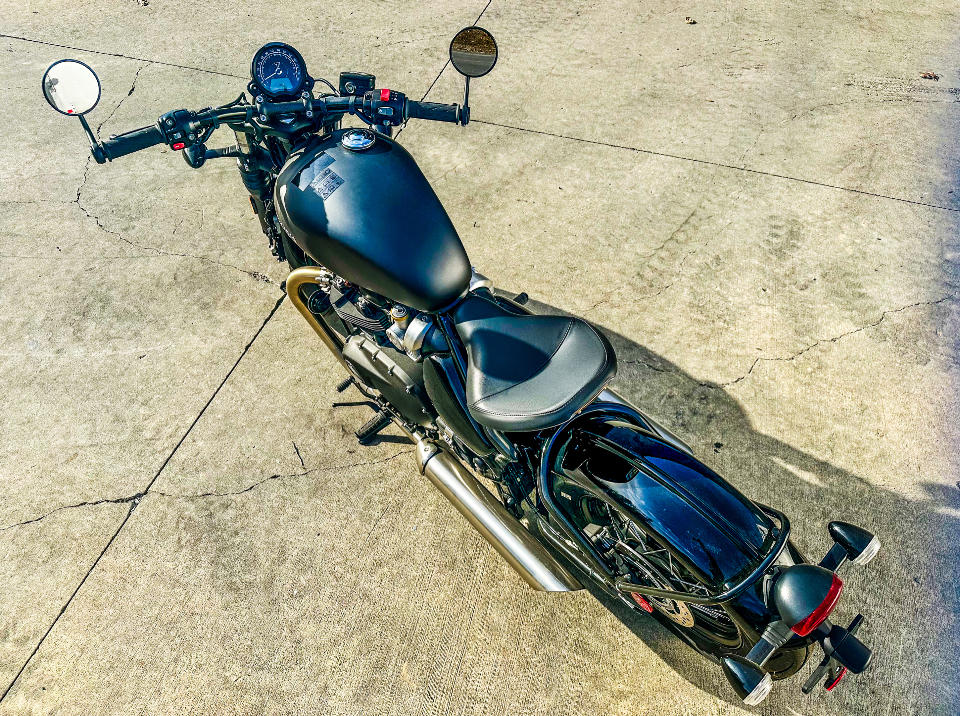 2023 Triumph Bonneville Bobber in Foxboro, Massachusetts - Photo 6