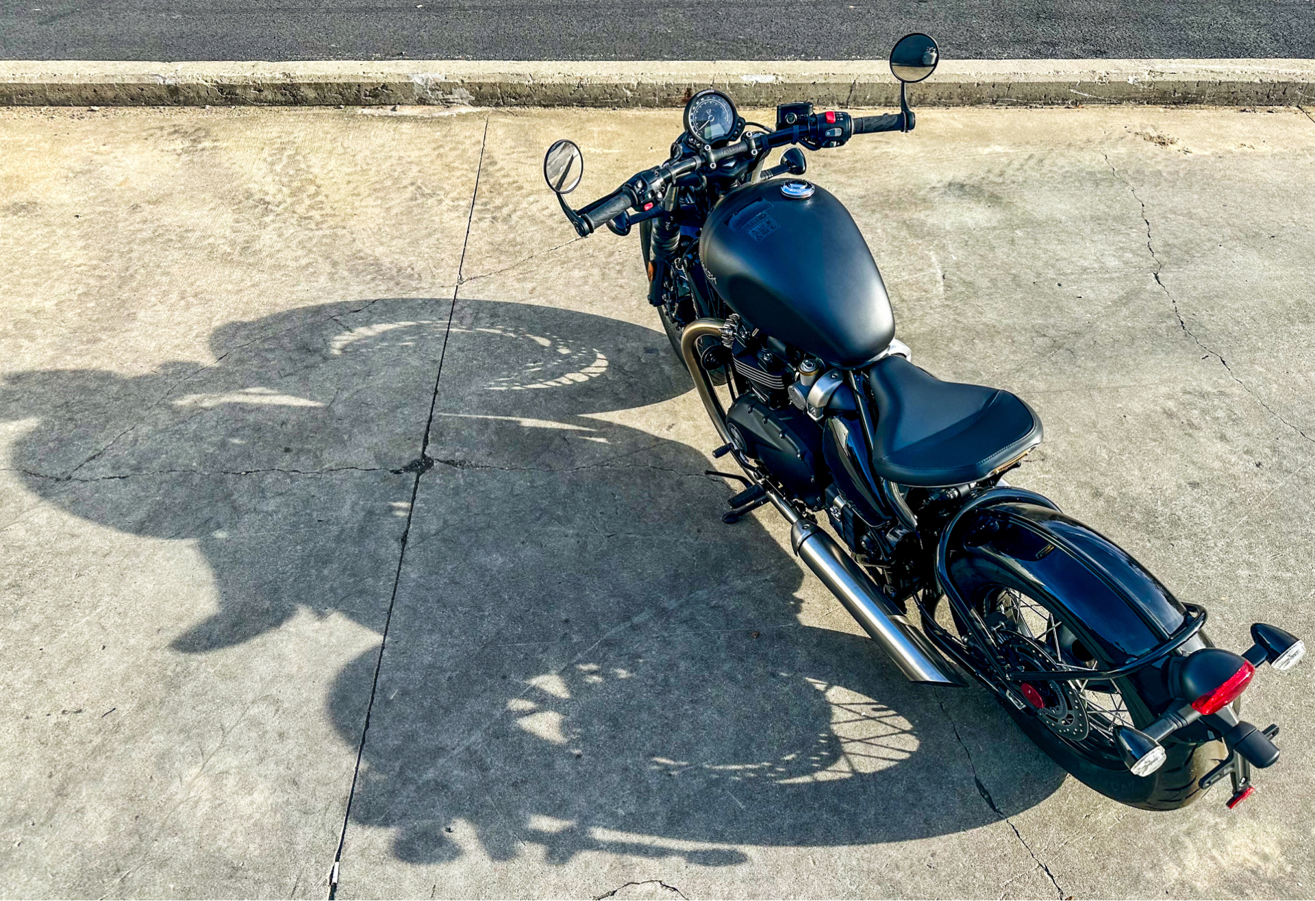 2023 Triumph Bonneville Bobber in Foxboro, Massachusetts - Photo 19