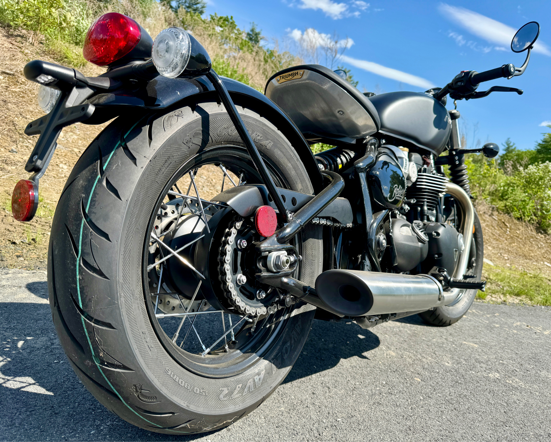 2023 Triumph Bonneville Bobber in Foxboro, Massachusetts - Photo 11