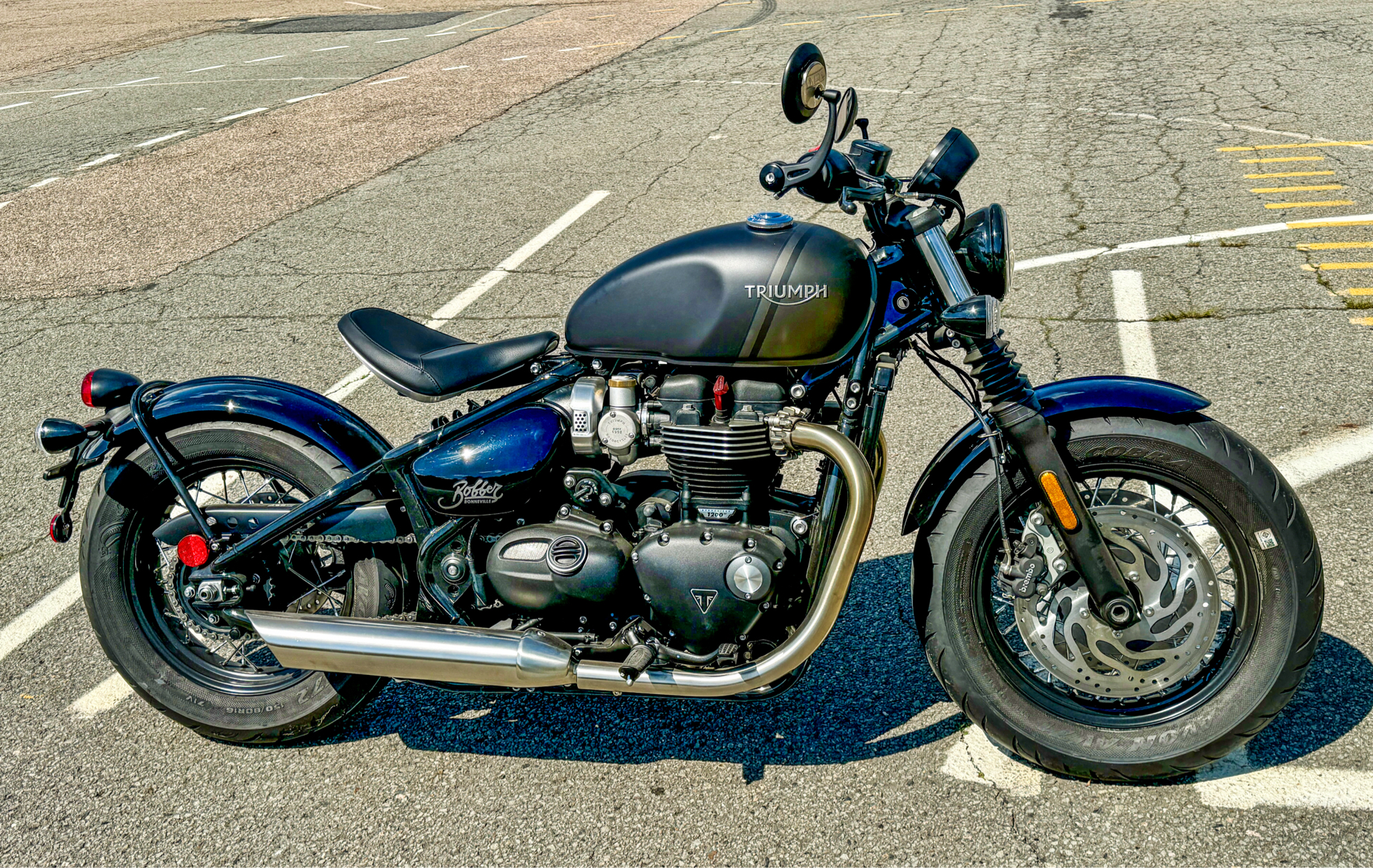 2023 Triumph Bonneville Bobber in Foxboro, Massachusetts - Photo 33