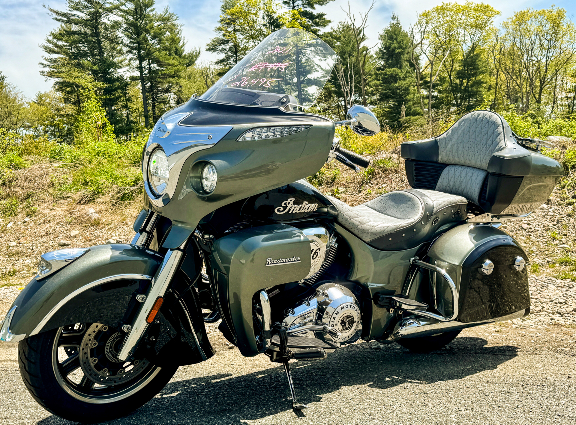 2021 Indian Motorcycle Roadmaster® in Foxboro, Massachusetts - Photo 3