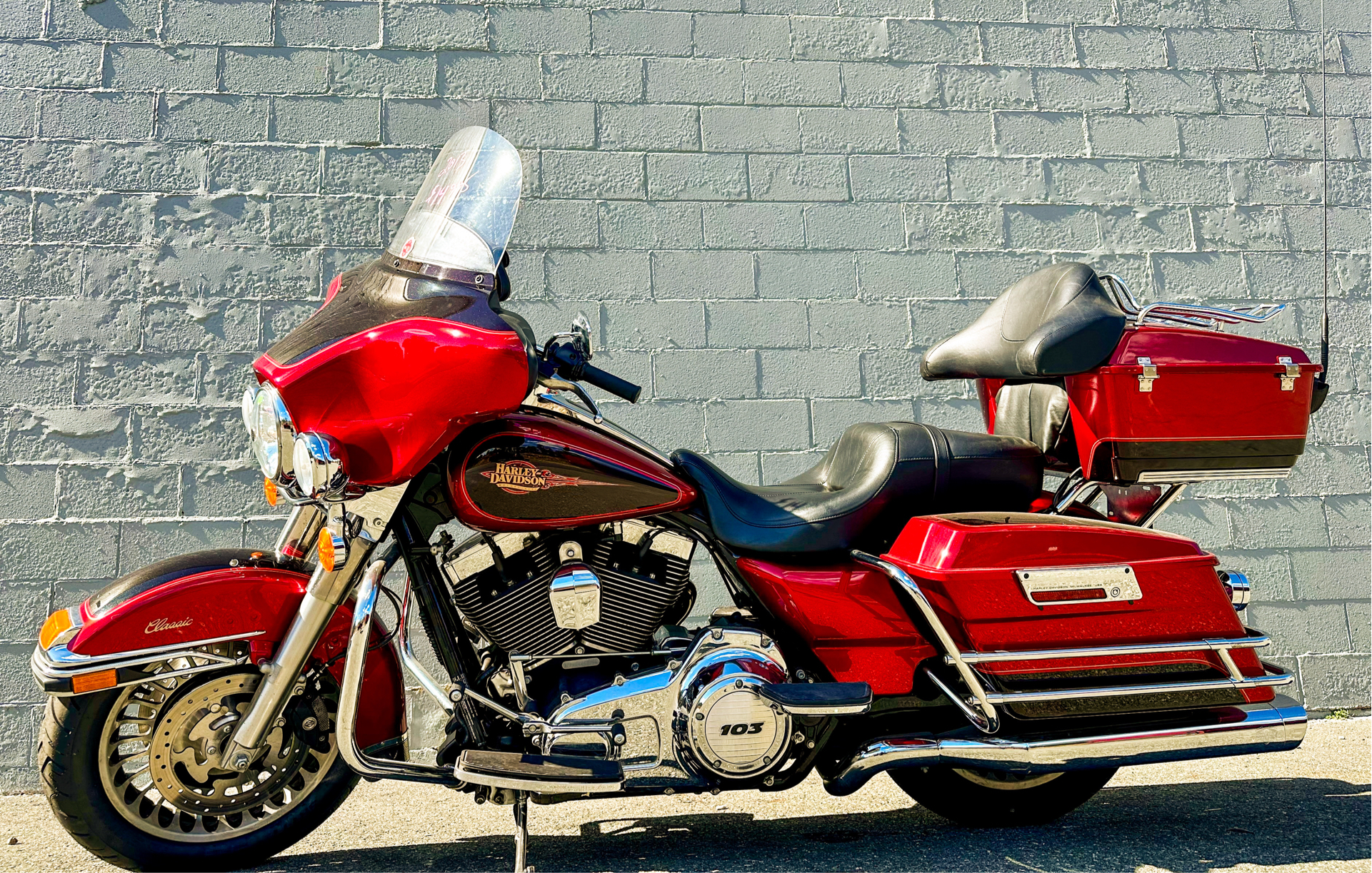 2013 Harley-Davidson Electra Glide® Classic in Foxboro, Massachusetts - Photo 12