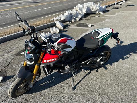 2024 Ducati Monster 30th Anniversario in Foxboro, Massachusetts - Photo 20