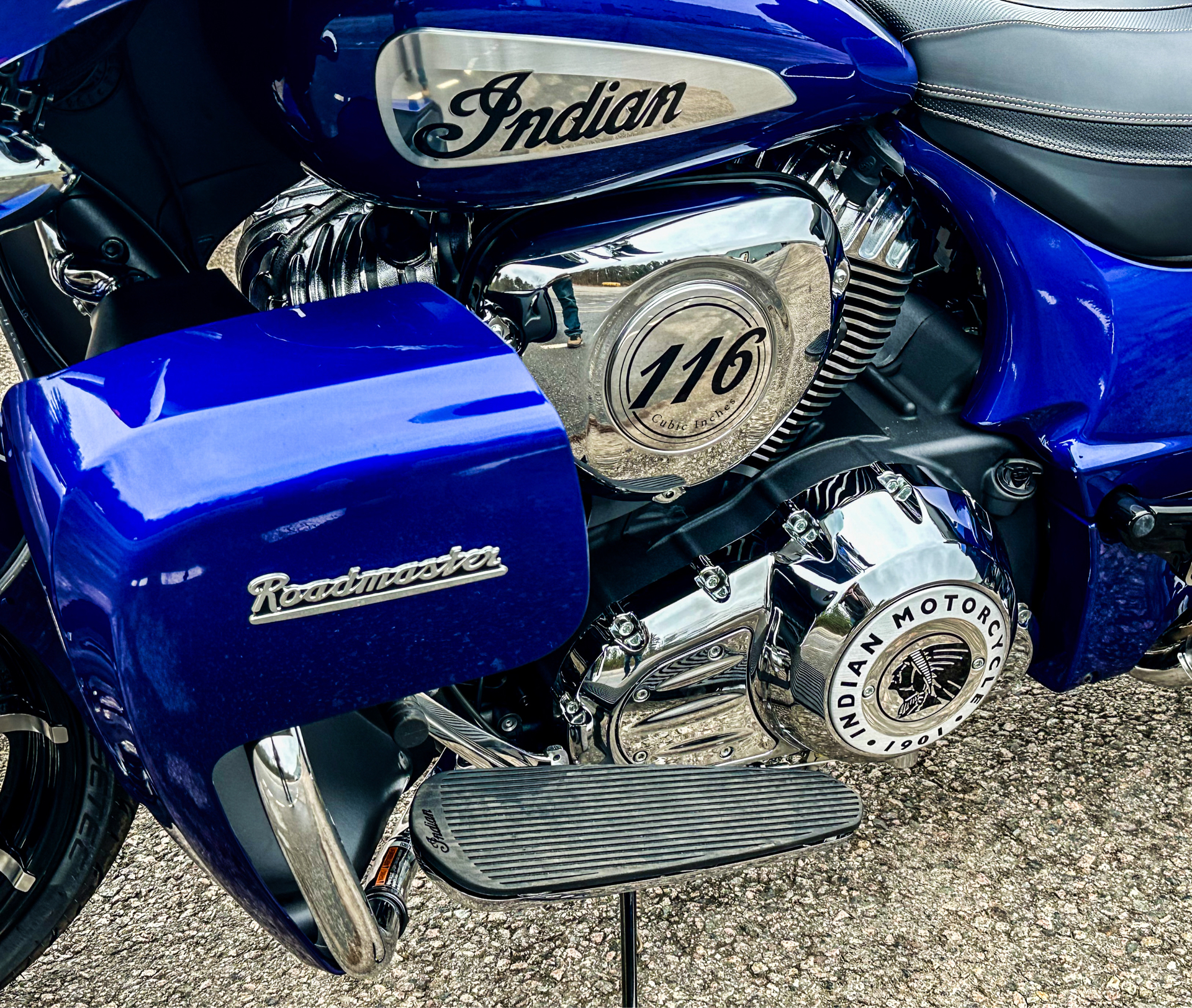 2024 Indian Motorcycle Roadmaster® Limited with PowerBand Audio Package in Foxboro, Massachusetts - Photo 7