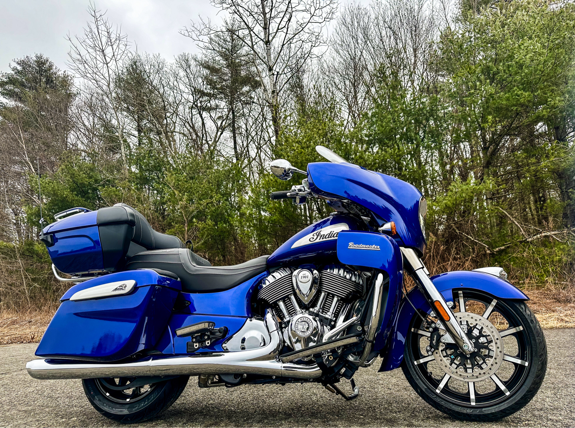 2024 Indian Motorcycle Roadmaster® Limited with PowerBand Audio Package in Foxboro, Massachusetts - Photo 17