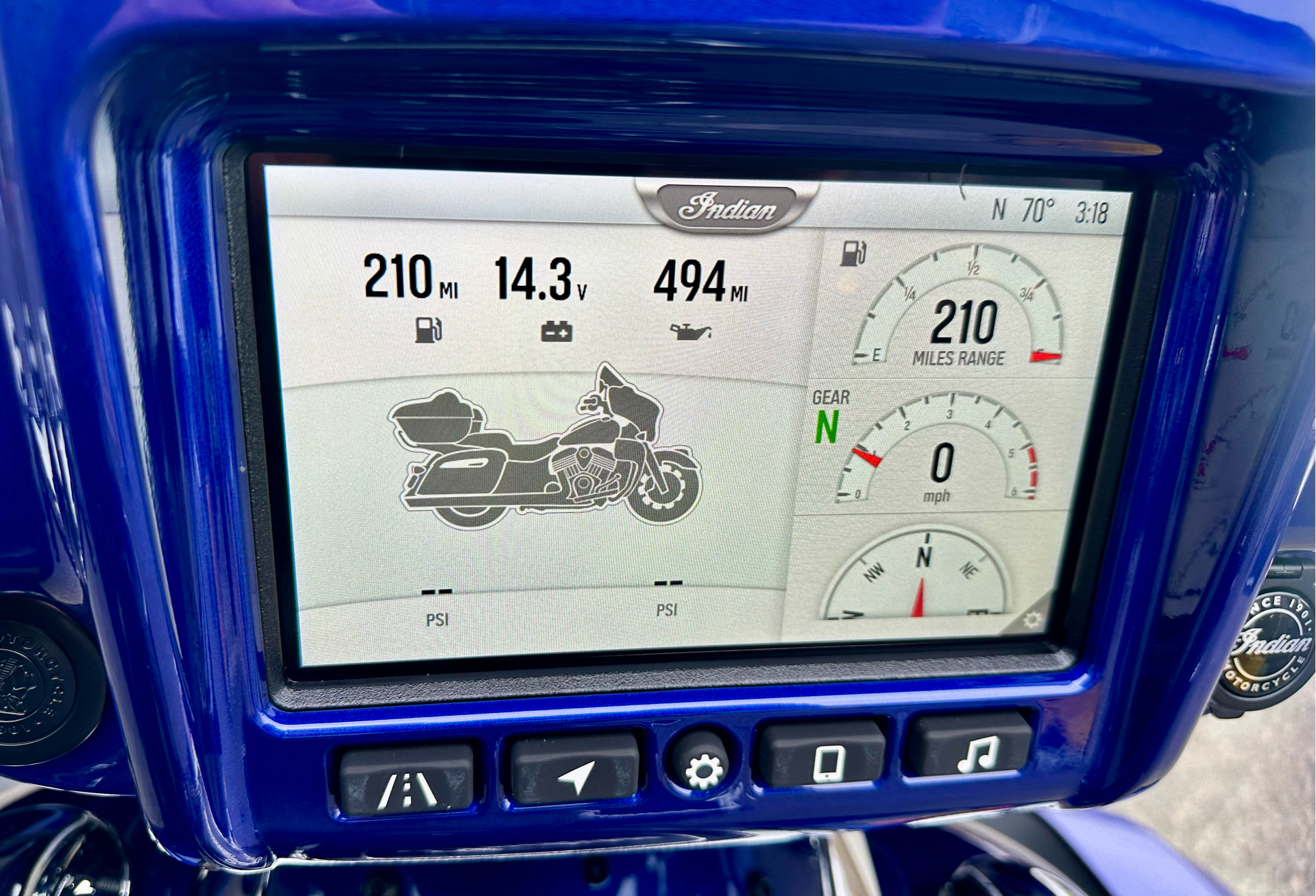 2024 Indian Motorcycle Roadmaster® Limited with PowerBand Audio Package in Foxboro, Massachusetts - Photo 22