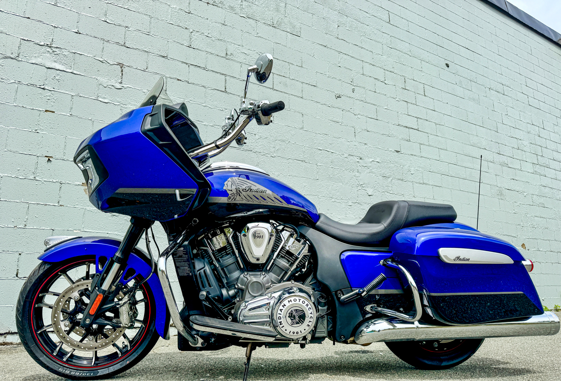 2023 Indian Motorcycle Challenger® Limited in Foxboro, Massachusetts - Photo 3
