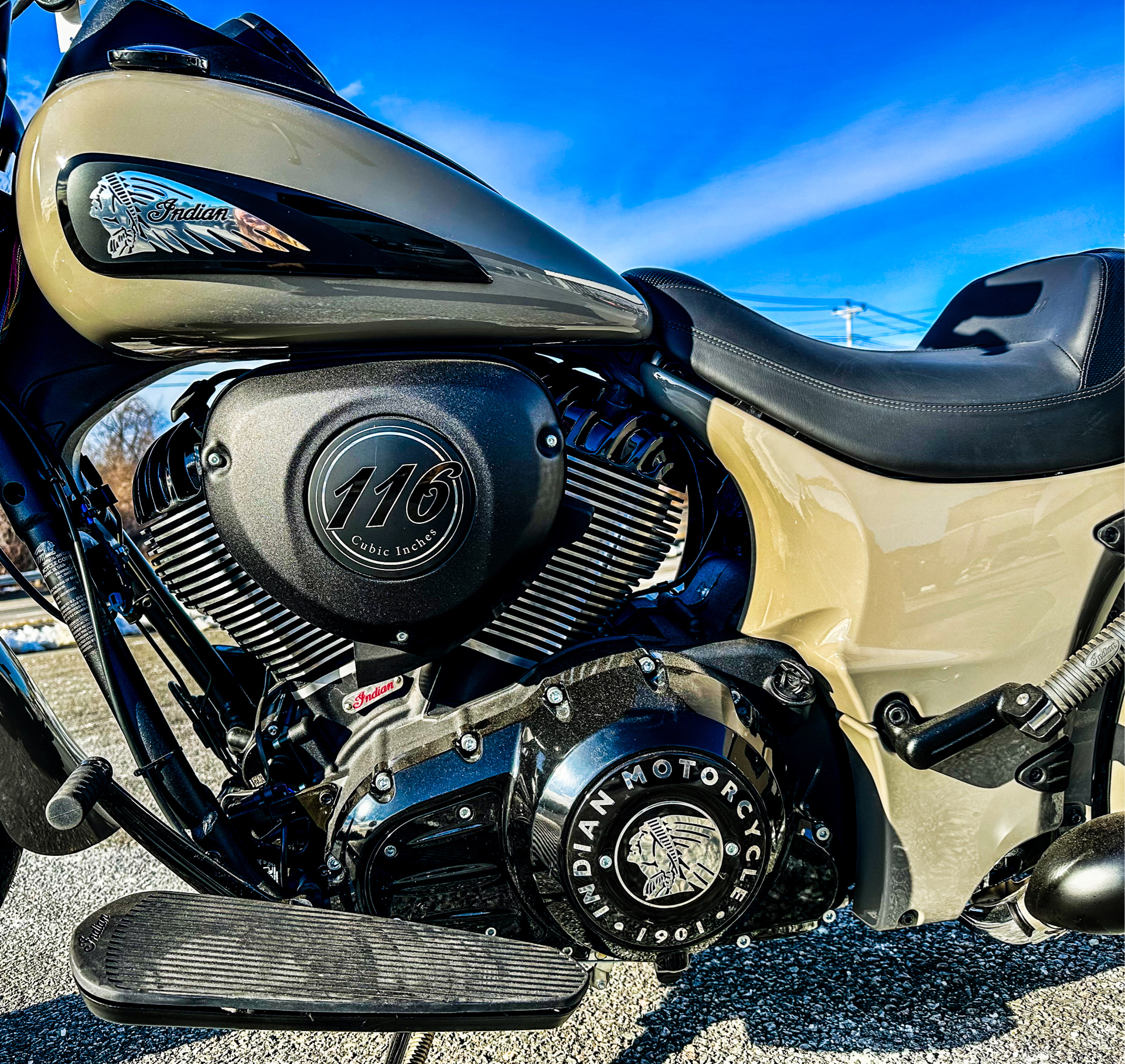 2023 Indian Motorcycle Springfield® Dark Horse® in Foxboro, Massachusetts - Photo 2