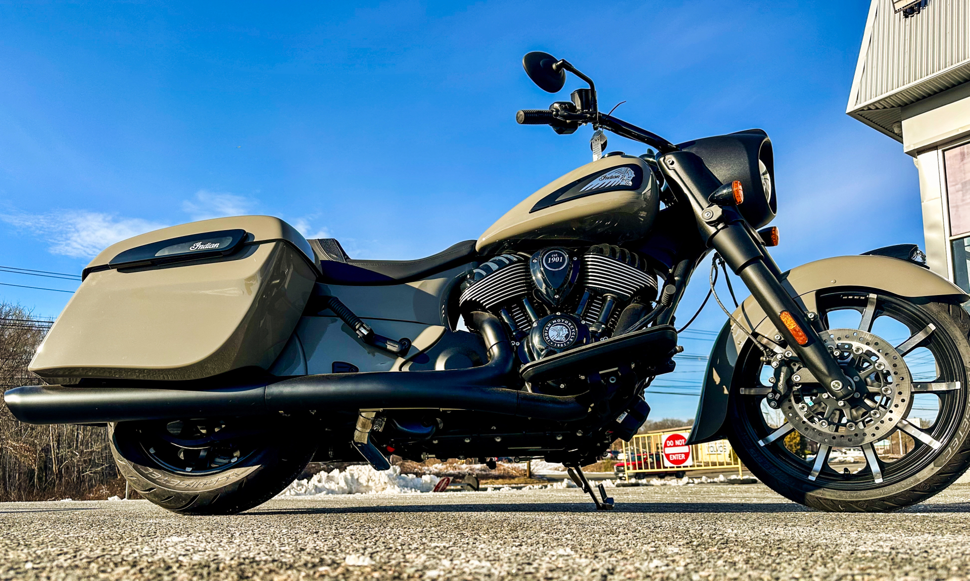 2023 Indian Motorcycle Springfield® Dark Horse® in Foxboro, Massachusetts - Photo 32