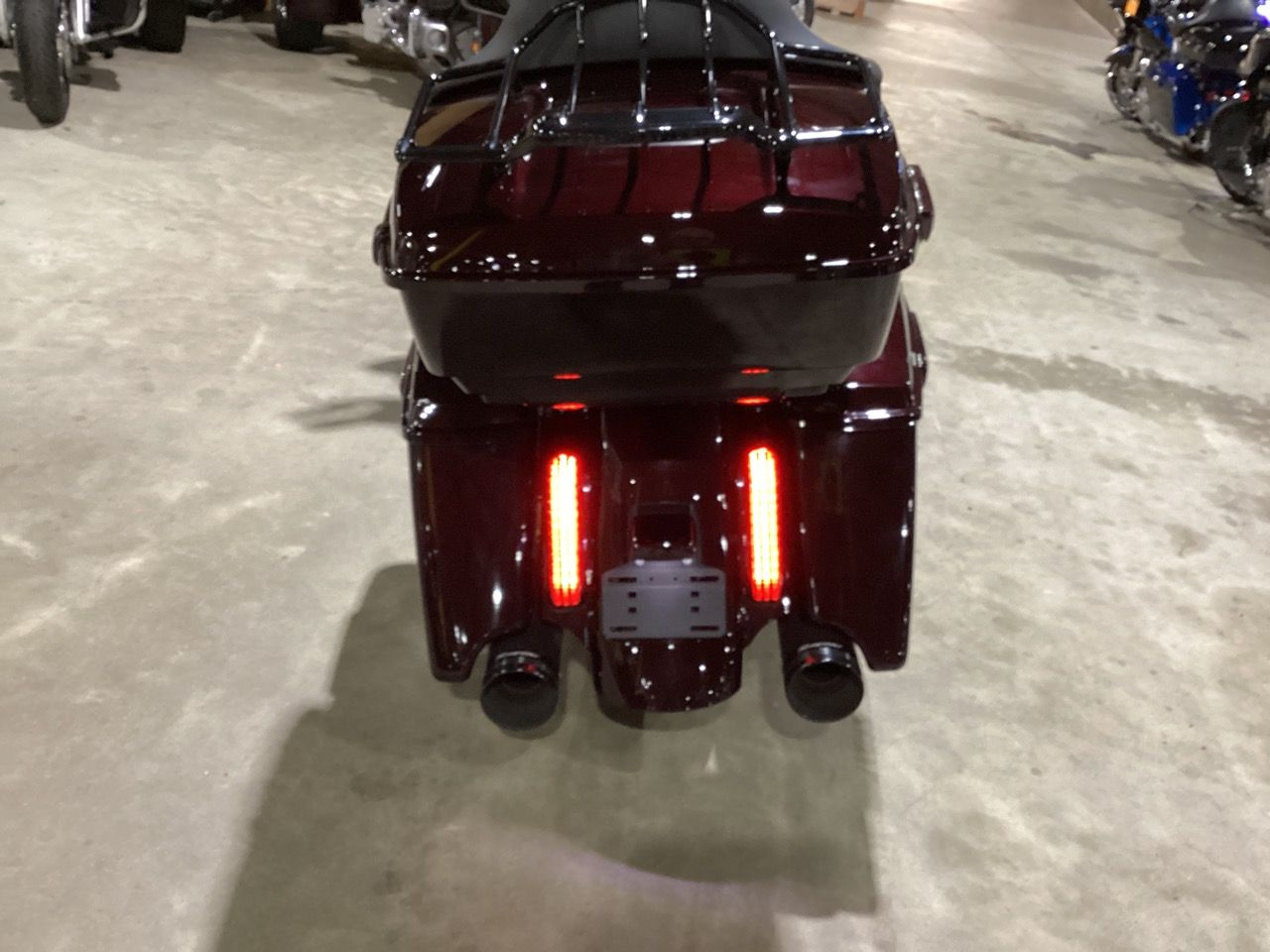 2019 Harley-Davidson CVO™ Street Glide® in Foxboro, Massachusetts - Photo 23