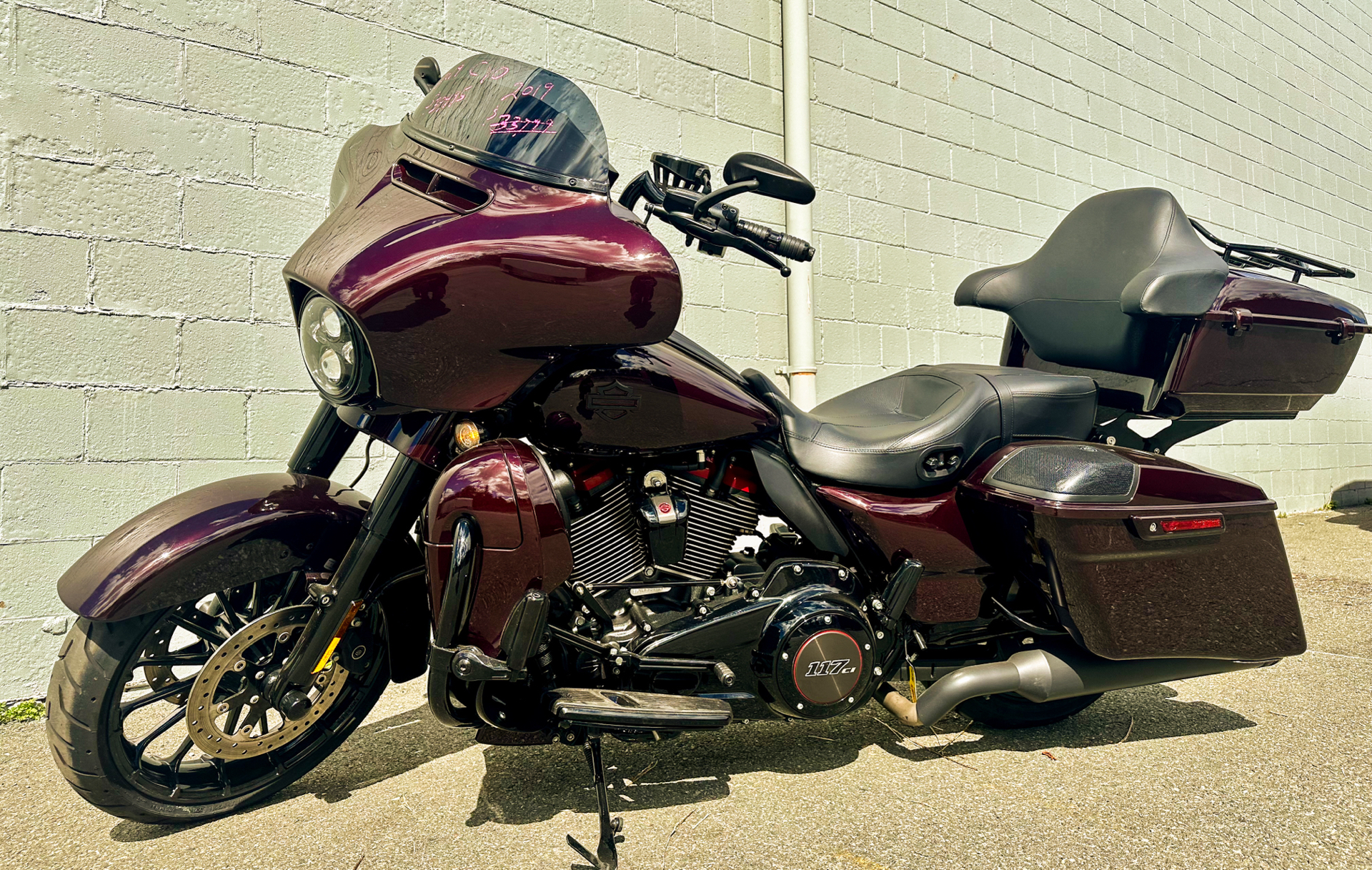 2019 Harley-Davidson CVO™ Street Glide® in Foxboro, Massachusetts - Photo 4