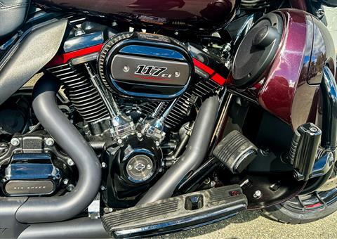 2019 Harley-Davidson CVO™ Street Glide® in Foxboro, Massachusetts - Photo 6