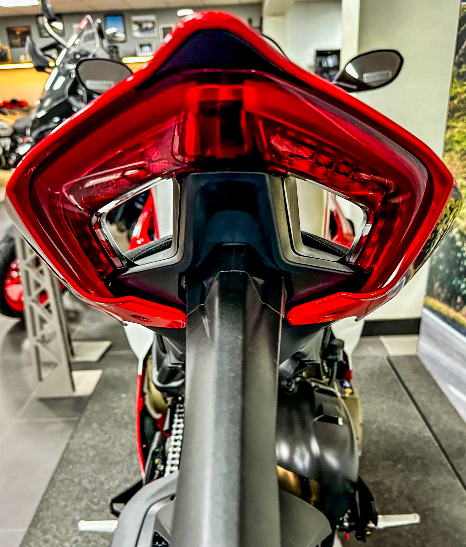 2024 Ducati Panigale V4 R in Foxboro, Massachusetts - Photo 5