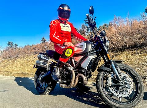 2022 Ducati Scrambler 1100 Dark PRO in Foxboro, Massachusetts