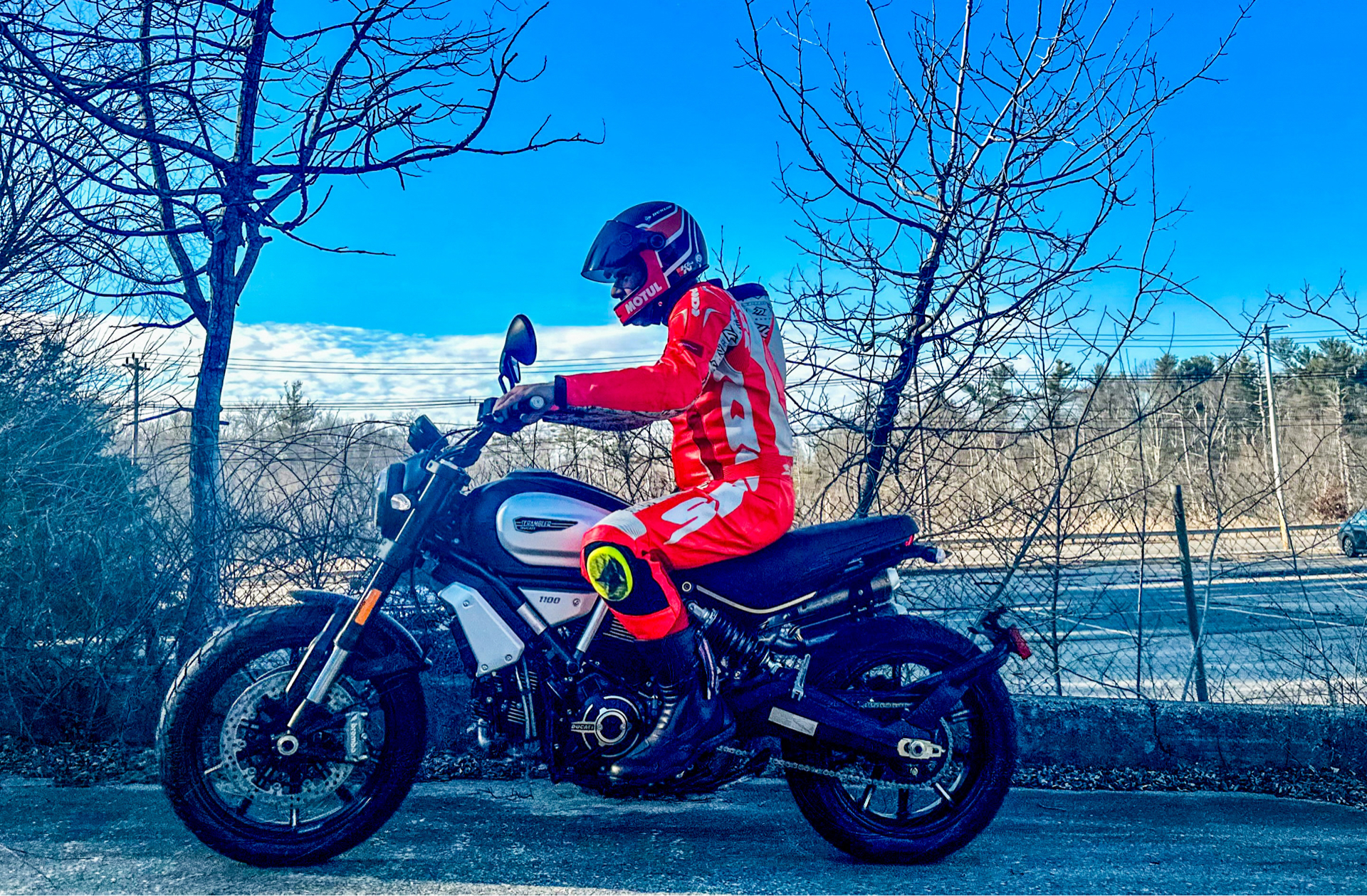 2022 Ducati Scrambler 1100 Dark PRO in Foxboro, Massachusetts - Photo 6