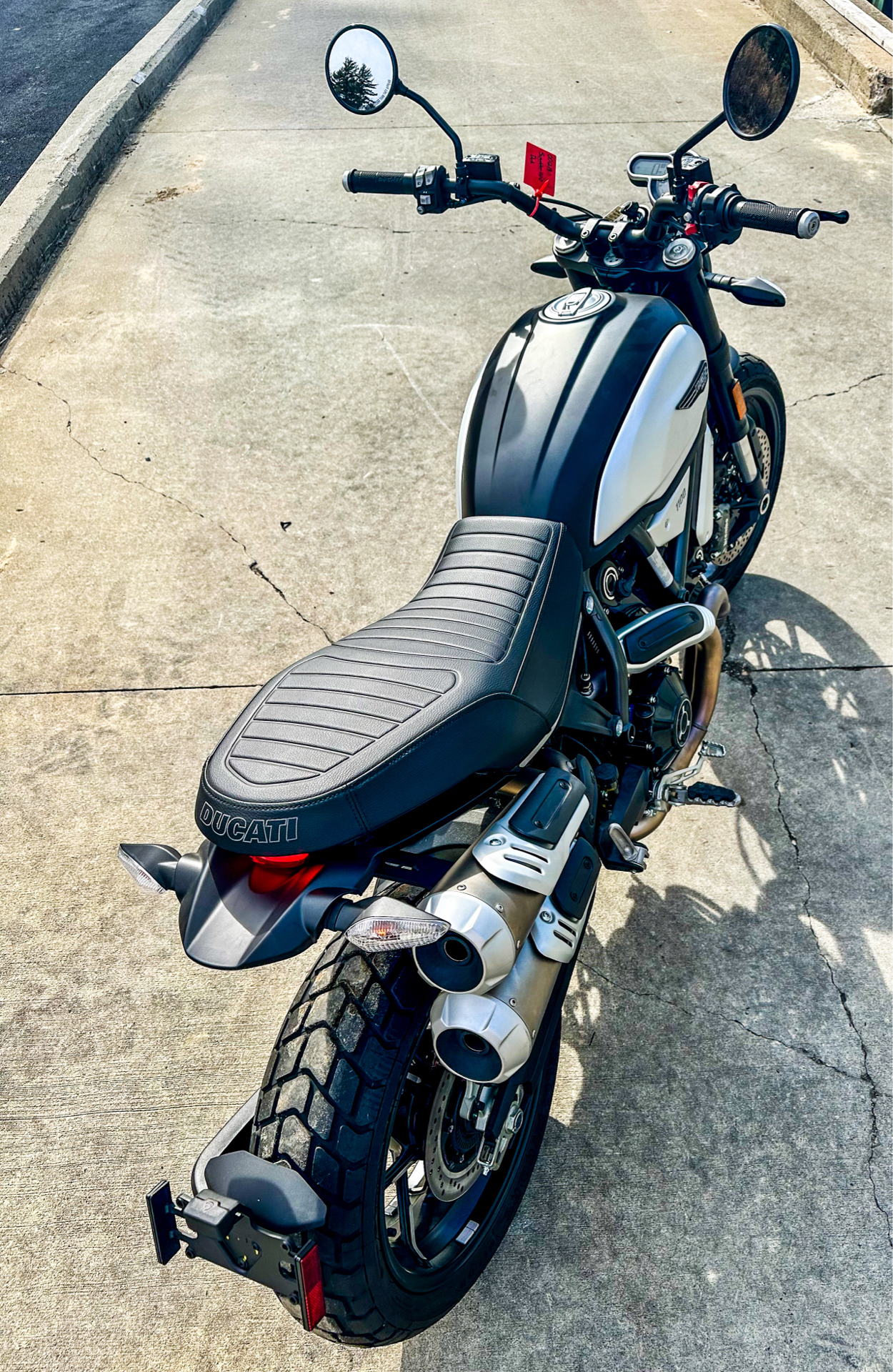 2022 Ducati Scrambler 1100 Dark PRO in Foxboro, Massachusetts - Photo 7