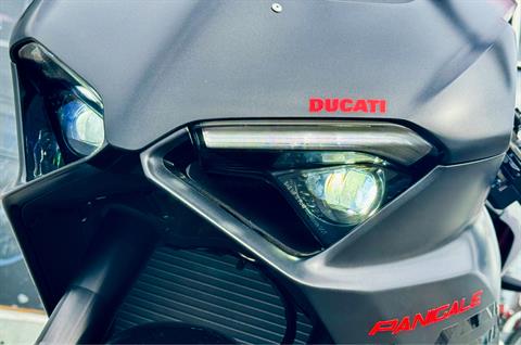 2024 Ducati Panigale V2 in Foxboro, Massachusetts - Photo 2