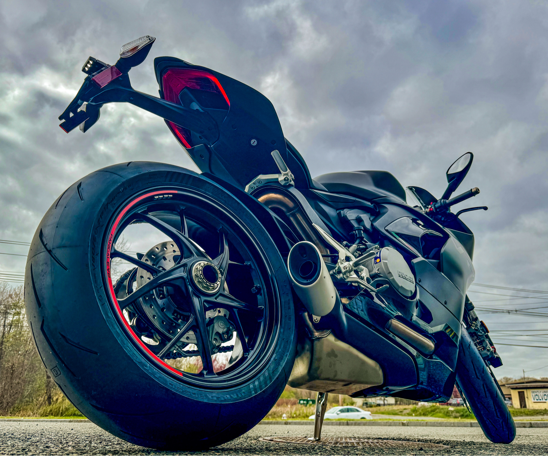2024 Ducati Panigale V2 in Foxboro, Massachusetts - Photo 30