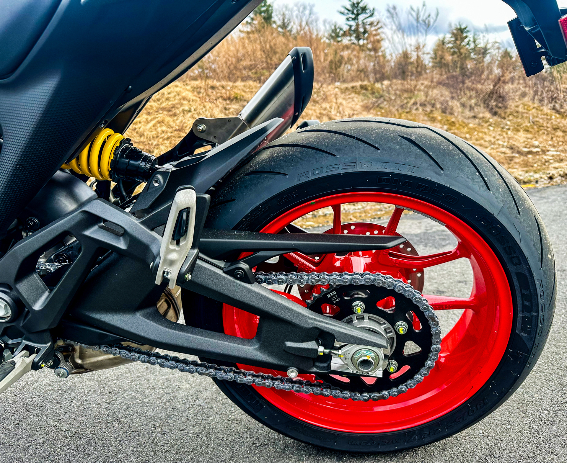 2024 Ducati Monster + in Foxboro, Massachusetts - Photo 32