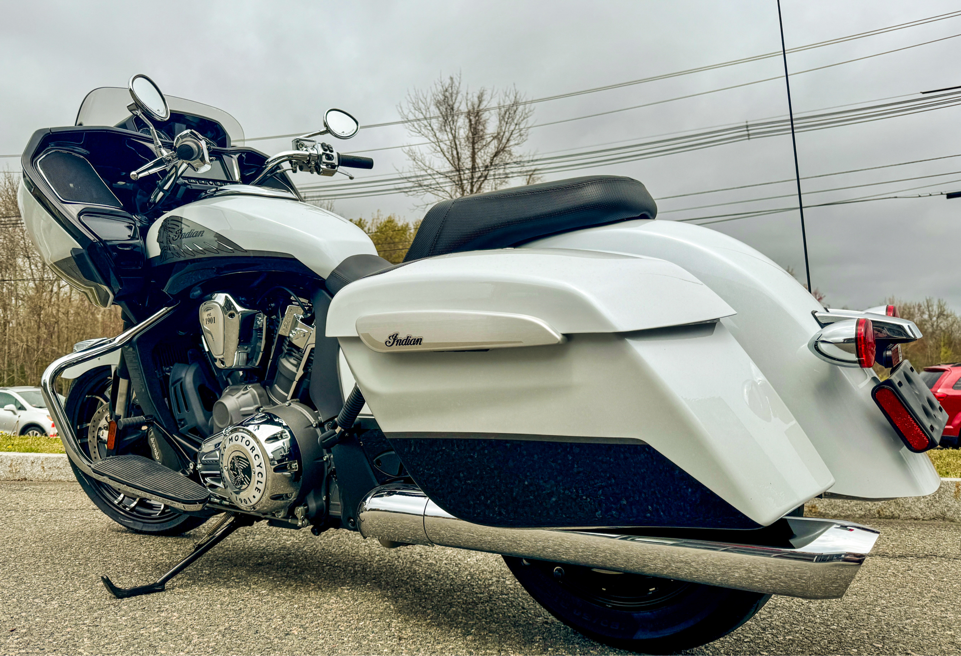 2024 Indian Motorcycle Challenger® Limited with PowerBand Audio Package in Foxboro, Massachusetts - Photo 19