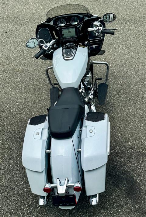 2024 Indian Motorcycle Challenger® Limited with PowerBand Audio Package in Foxboro, Massachusetts - Photo 29