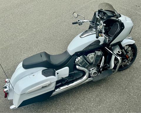 2024 Indian Motorcycle Challenger® Limited with PowerBand Audio Package in Foxboro, Massachusetts - Photo 34