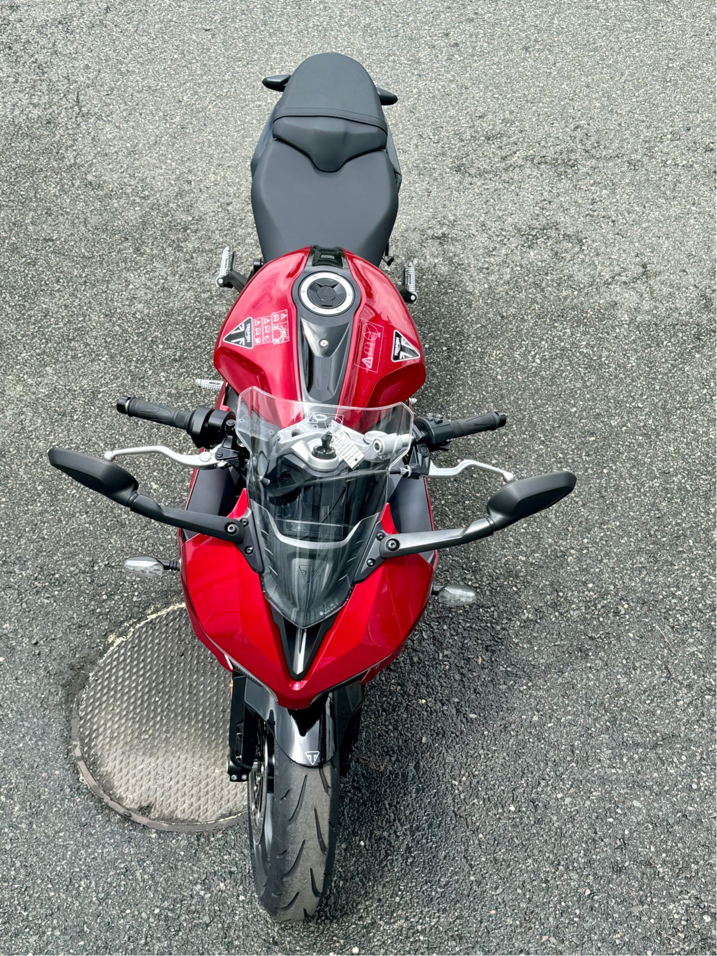 2025 Triumph Daytona 660 in Foxboro, Massachusetts - Photo 17