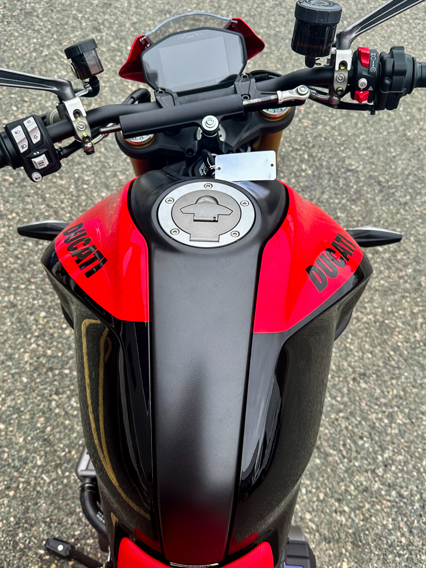 2024 Ducati Monster SP in Foxboro, Massachusetts - Photo 32