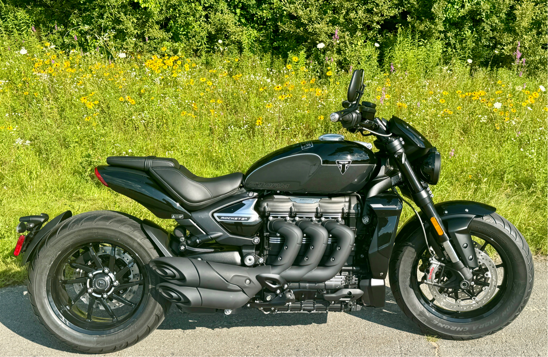 2025 Triumph Rocket 3 Storm R in Foxboro, Massachusetts - Photo 33