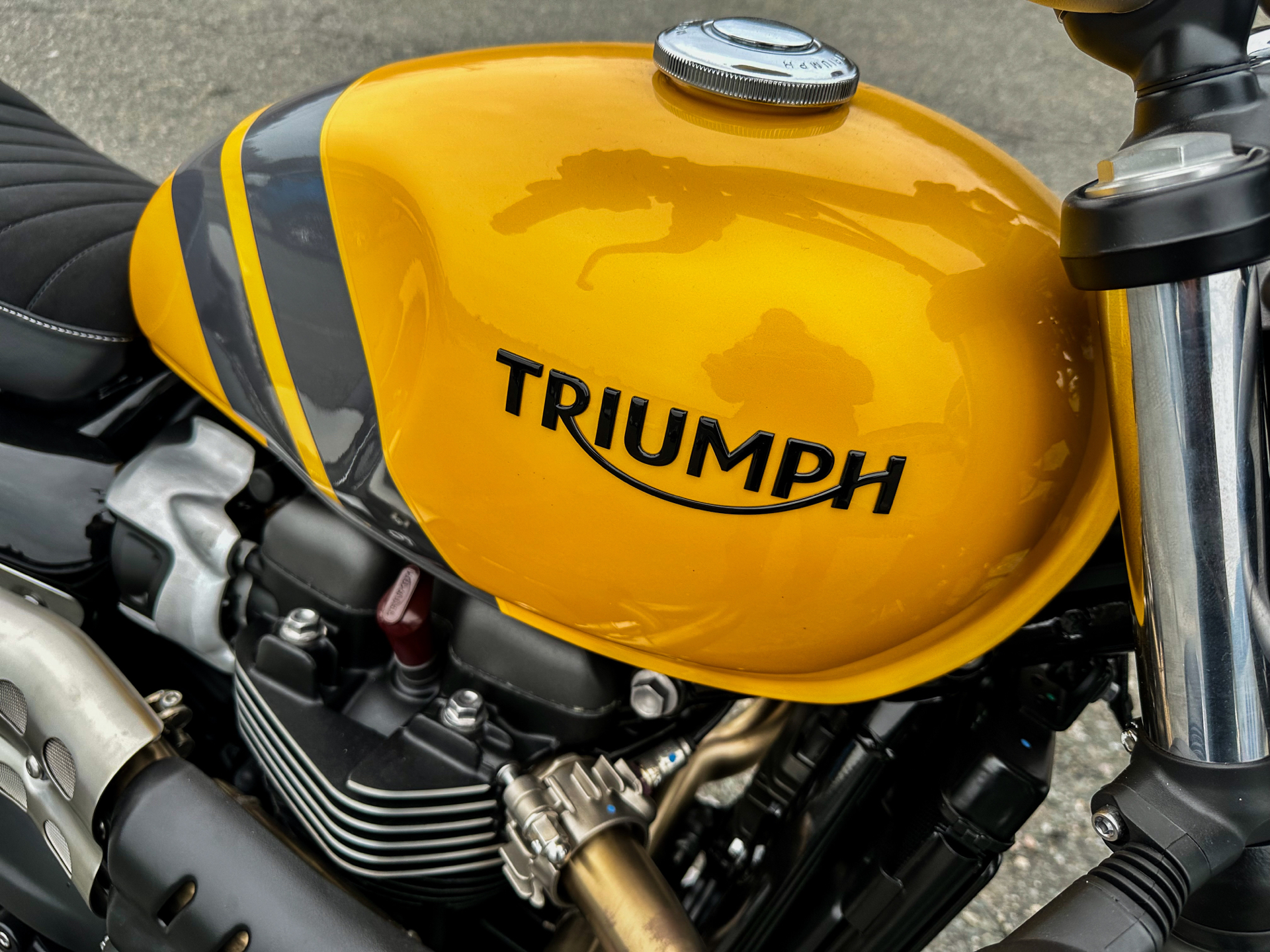 2024 Triumph Scrambler 900 in Foxboro, Massachusetts - Photo 2
