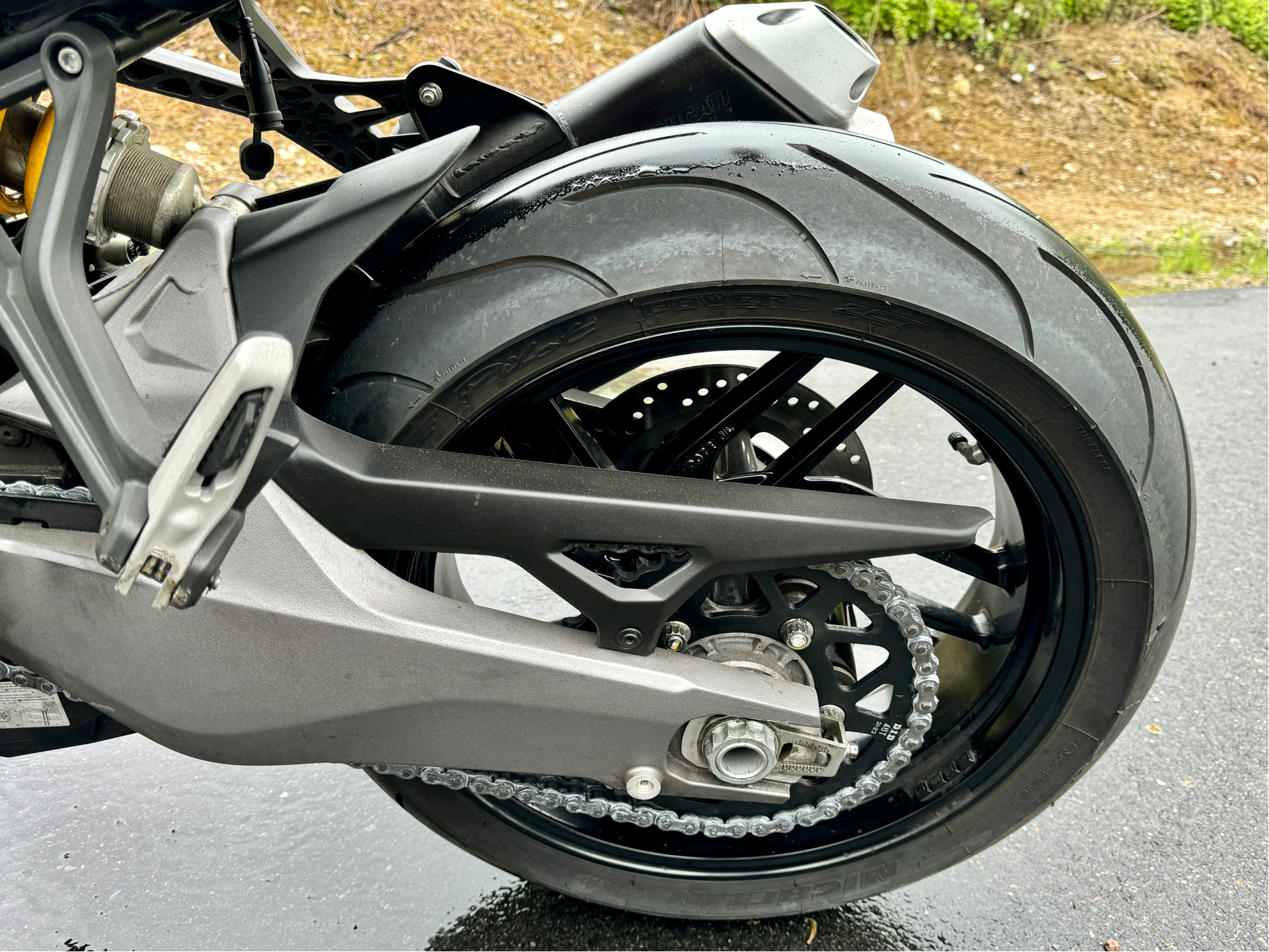 2019 Ducati Monster 821 in Foxboro, Massachusetts - Photo 18