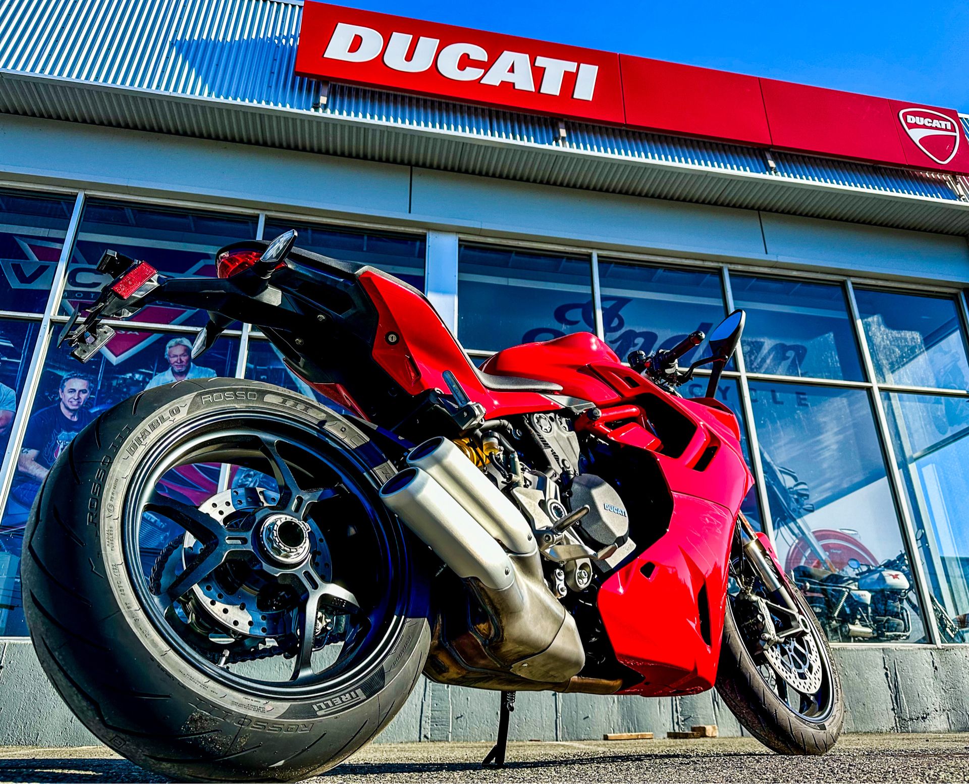 2024 Ducati SuperSport 950 in Foxboro, Massachusetts - Photo 1