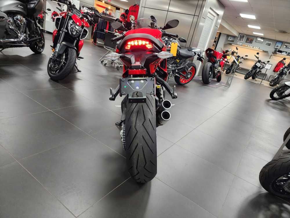2024 Ducati SuperSport 950 in Foxboro, Massachusetts - Photo 16