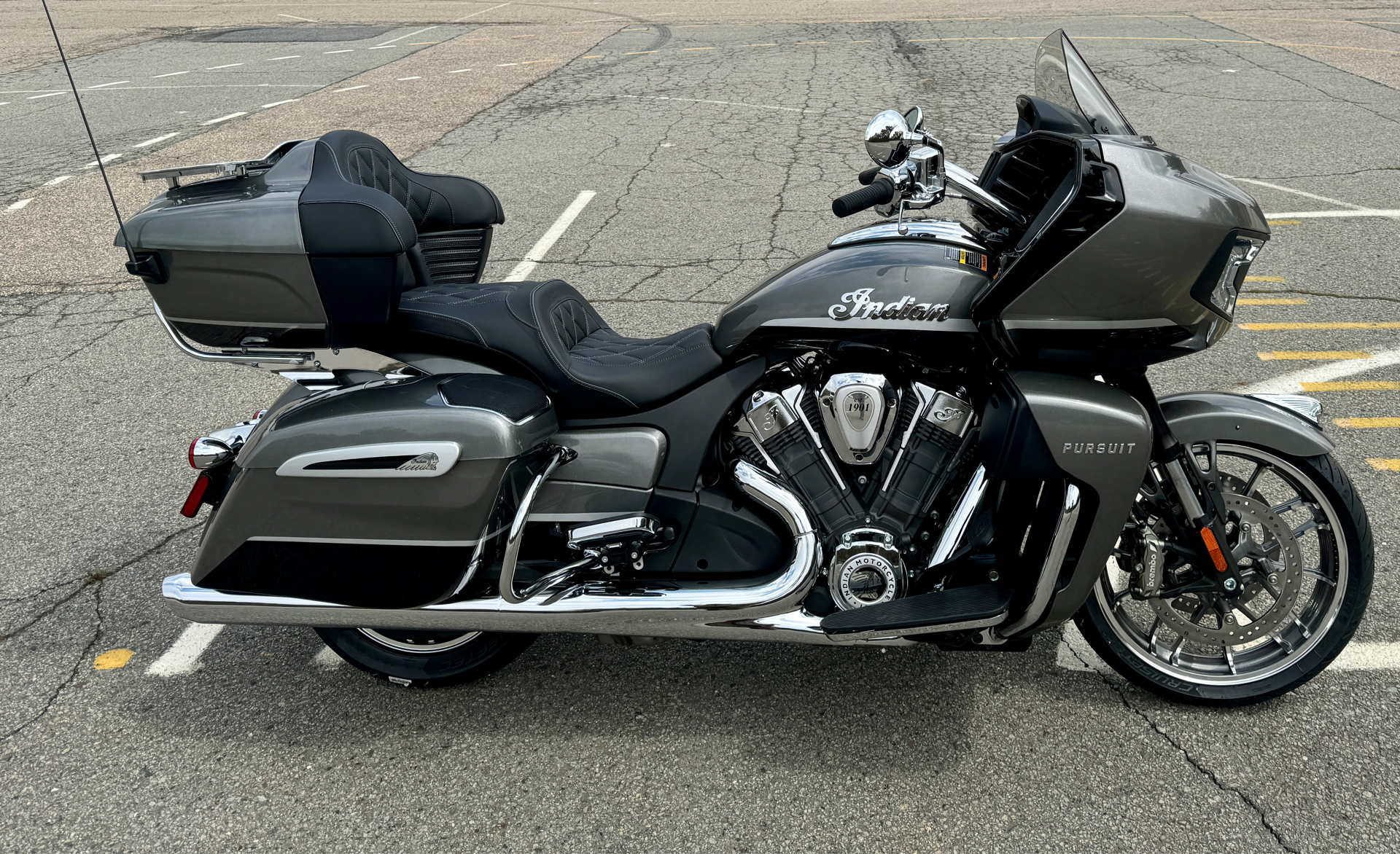 2024 Indian Motorcycle Pursuit® Limited® with PowerBand Audio Package in Foxboro, Massachusetts - Photo 32