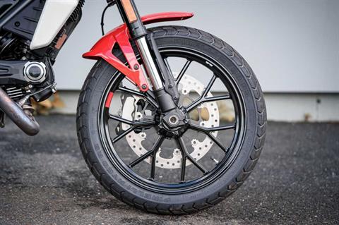 2023 Ducati Scrambler Icon in Foxboro, Massachusetts - Photo 9