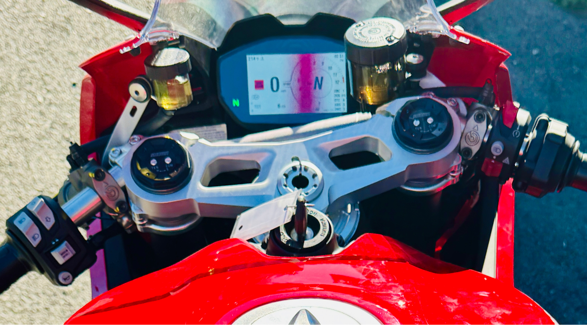 2025 Ducati Panigale V2 in Foxboro, Massachusetts - Photo 3