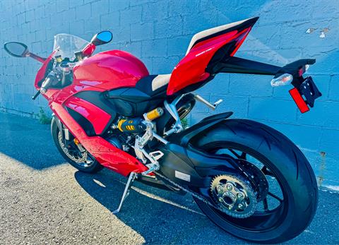 2025 Ducati Panigale V2 in Foxboro, Massachusetts - Photo 9