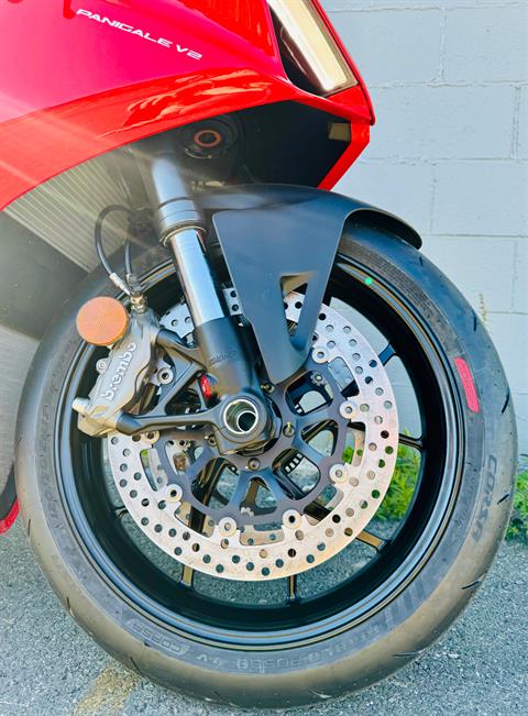 2025 Ducati Panigale V2 in Foxboro, Massachusetts - Photo 20