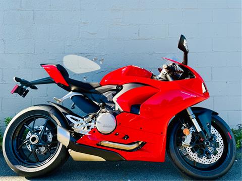 2025 Ducati Panigale V2 in Foxboro, Massachusetts - Photo 27