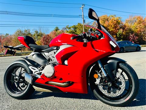 2025 Ducati Panigale V2 in Foxboro, Massachusetts - Photo 30