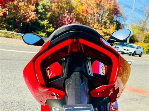 2025 Ducati Panigale V2 in Foxboro, Massachusetts - Photo 39