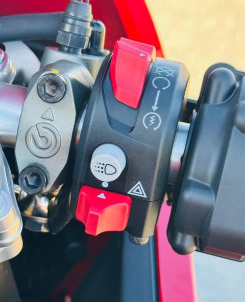 2025 Ducati Panigale V2 in Foxboro, Massachusetts - Photo 43